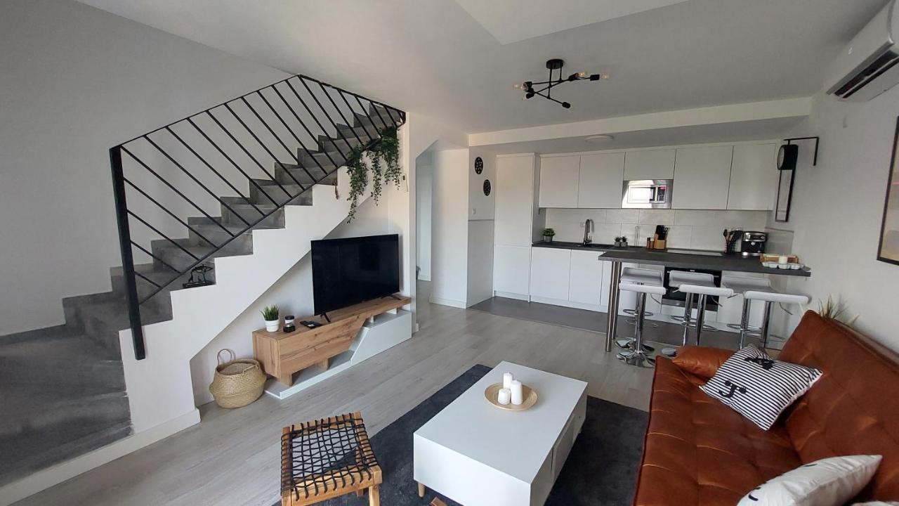 Duplex Bellas Vistas أُخين المظهر الخارجي الصورة